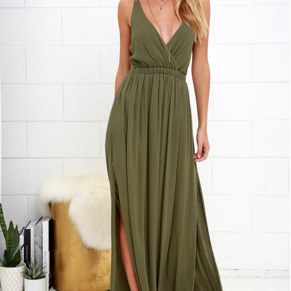 Lulus Lost in Paradise olive maxi dress -M